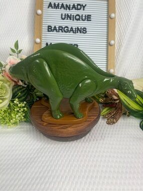 Stegosaurus Dinosaur Chip Holder / Taco No Bowl Green Plastic 10" Long 6" Tall
